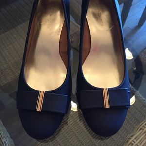 Tommy Hilfiger blue leather shoes with bows